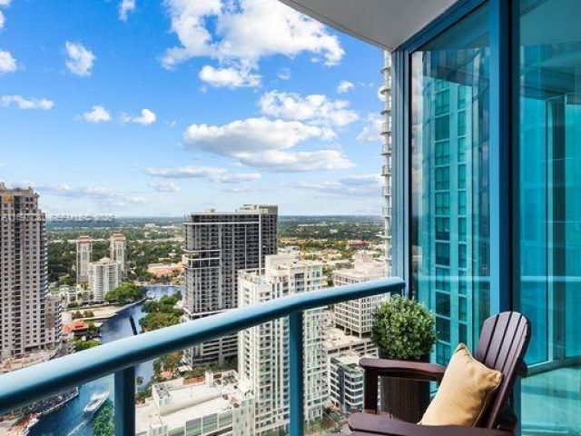 Apartment for sale  Unit #3706 - photo 6673270