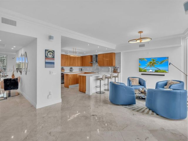 Apartment for sale  Unit #3706 - photo 6673274