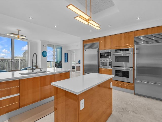 Apartment for sale  Unit #3706 - photo 6673278