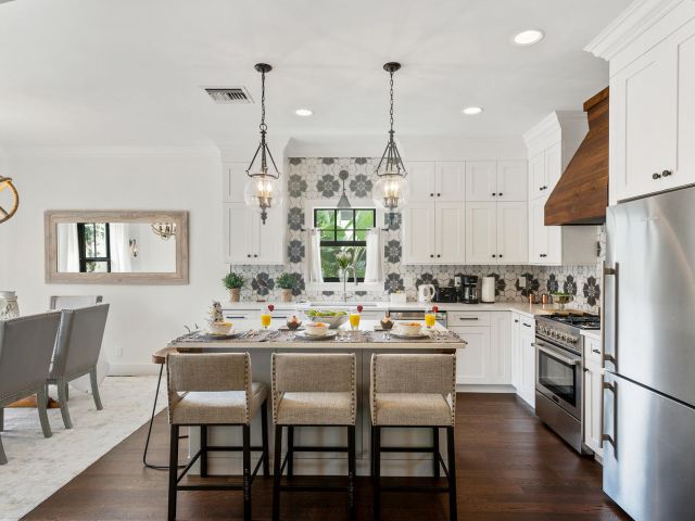 Home for sale at 3505 Poinsettia Avenue - photo 6673213