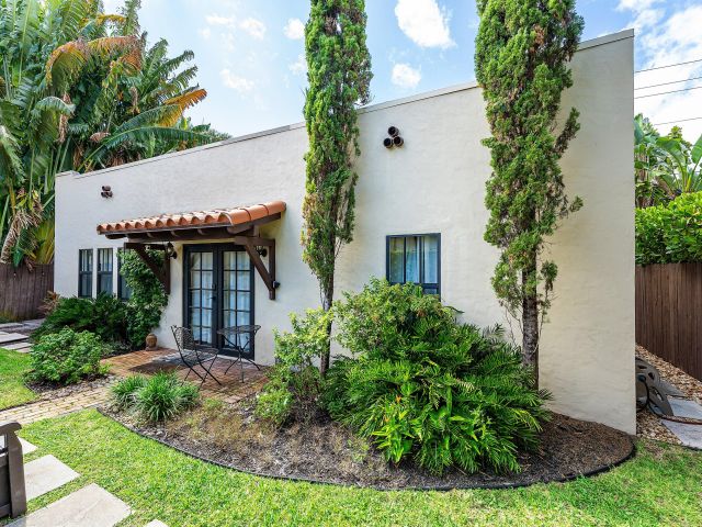 Home for sale at 3505 Poinsettia Avenue - photo 6673215