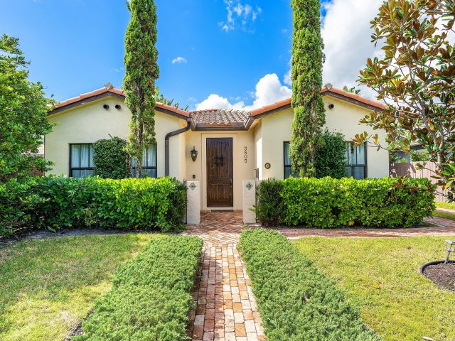 Home for sale at 3505 Poinsettia Avenue - photo 6673217