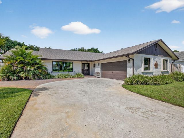 Home for sale at 17705 Maplewood Drive - photo 6688941