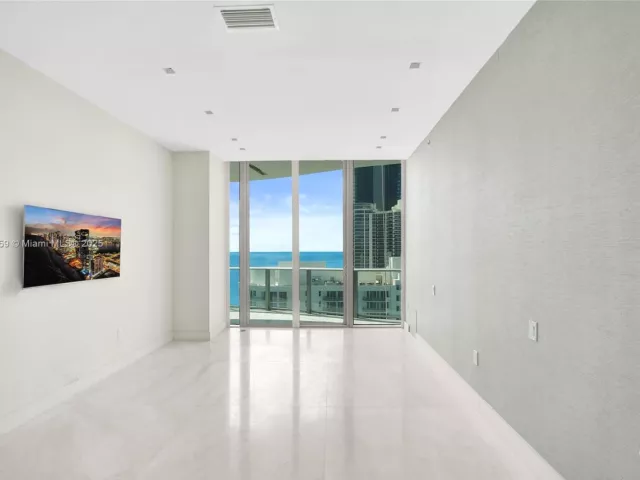 3-bedroom condo for sale in Sunny Isles Beach - 17475 Collins Ave 2302 - MondialRealty