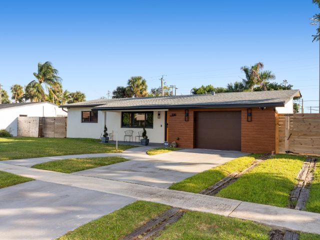 Home for sale at 500 SE 4th Street - photo 6700452