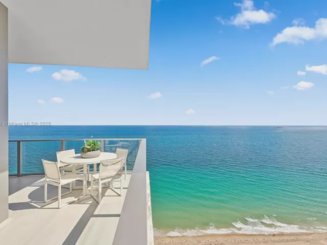 4-bedroom condo for sale in Fort Lauderdale - 2200 N Ocean Blvd S2301 - MondialRealty