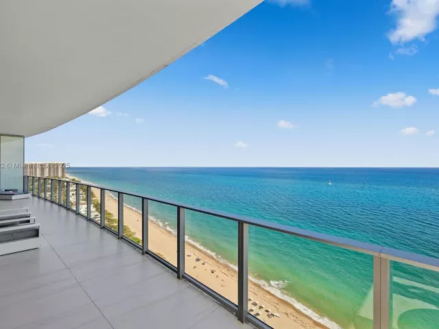 4-bedroom condo for sale in Fort Lauderdale - 2200 N Ocean Blvd S2301 - MondialRealty