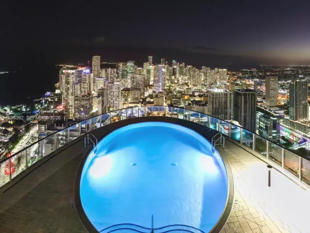 3-bedroom condo for sale in Miami - 851 NE 1st Ave 4107 - MondialRealty