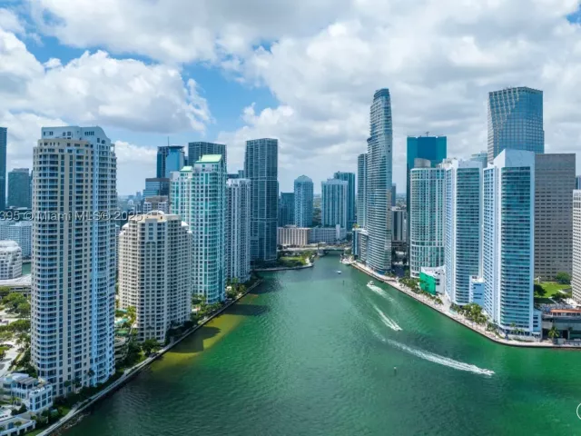 2-bedroom home for rent in Miami - 3132 NW 43rd St - MondialRealty