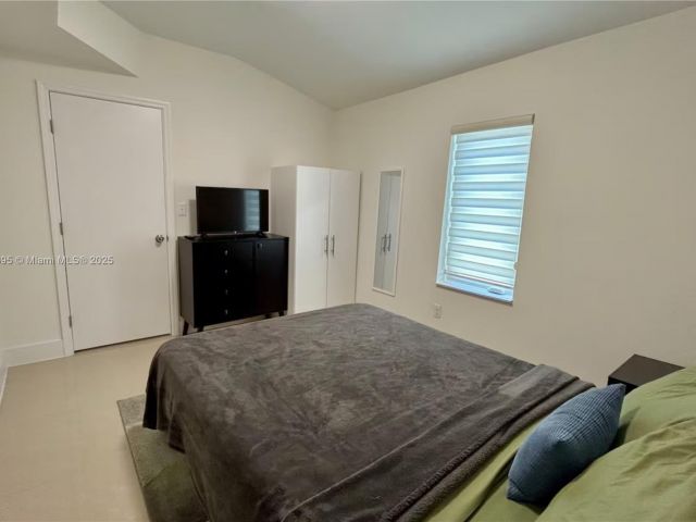 2-bedroom home for rent in Miami - 3132 NW 43rd St - MondialRealty
