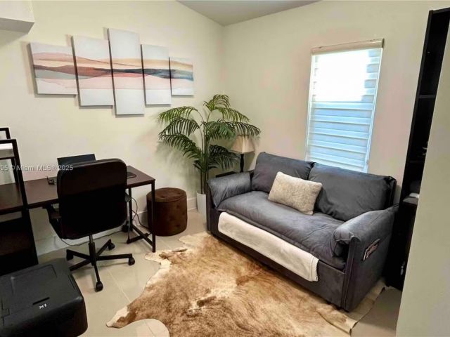 2-bedroom home for rent in Miami - 3132 NW 43rd St - MondialRealty