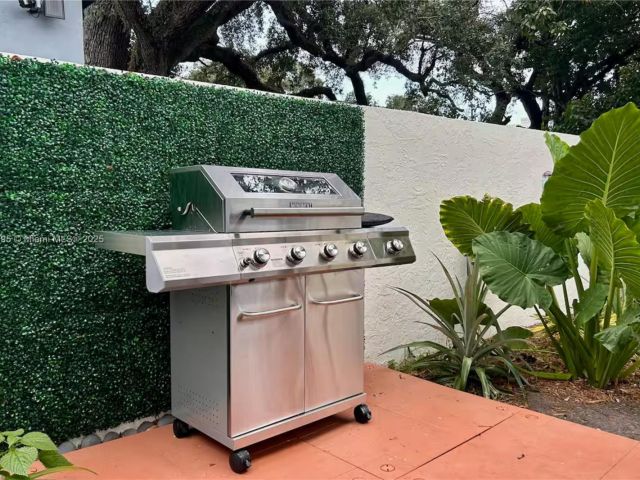 2-bedroom home for rent in Miami - 3132 NW 43rd St - MondialRealty