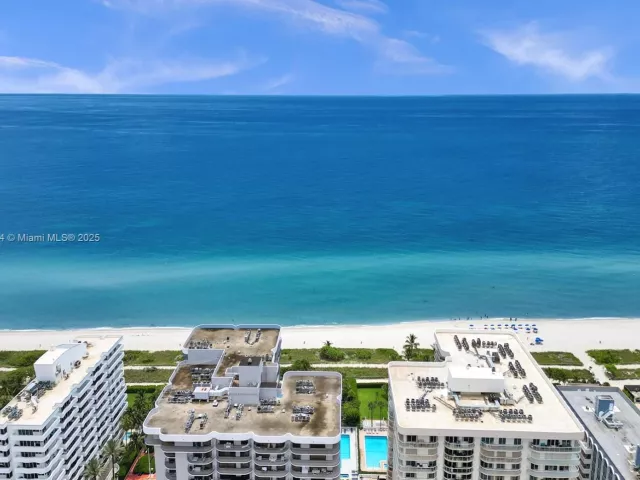 3-bedroom home for rent in Surfside - 8851 Byron Ave - MondialRealty