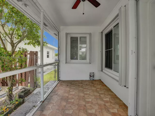 3-bedroom home for rent in Surfside - 8851 Byron Ave - MondialRealty