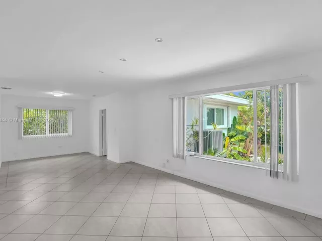 3-bedroom home for rent in Surfside - 8851 Byron Ave - MondialRealty