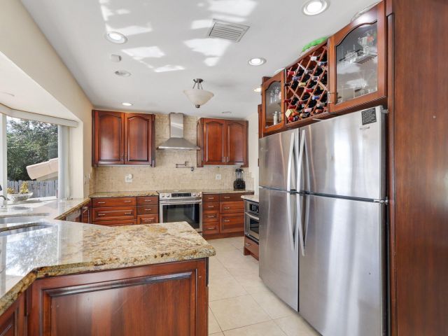 Home for sale at 4850 NE 28th Avenue - photo 6687123