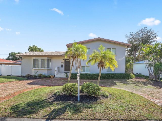 Home for sale at 4850 NE 28th Avenue - photo 6687138