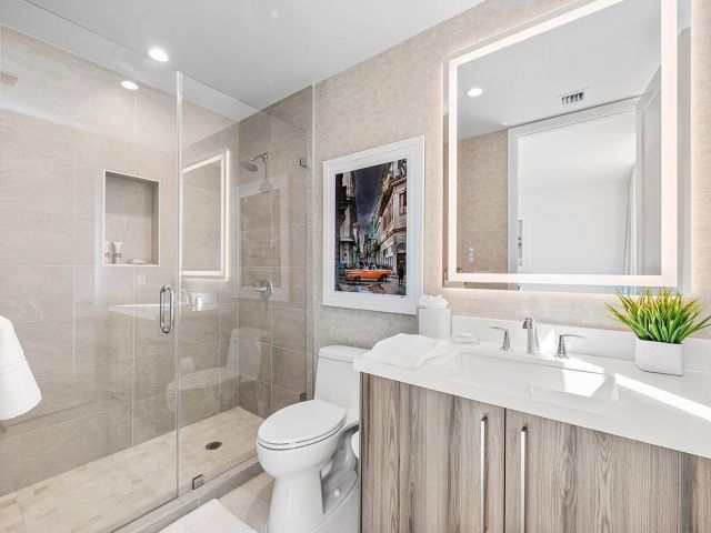 Apartment for sale  Unit #805 - photo 6715464