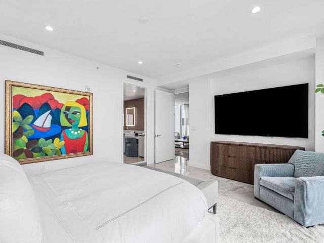 Apartment for sale  Unit #805 - photo 6715471