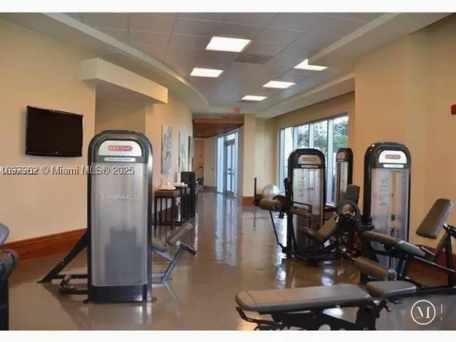 1-bedroom condo for sale in Miami - 1050 Brickell Ave 414 - MondialRealty