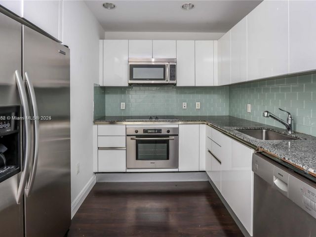 Apartment for sale  Unit #414 - photo 6686347