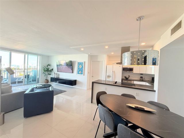 Apartment for sale  Unit #909 - photo 6684146