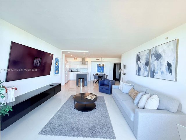 Apartment for sale  Unit #909 - photo 6684153