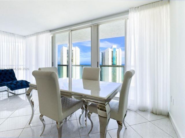 Apartment for rent  Unit # - photo 7493174