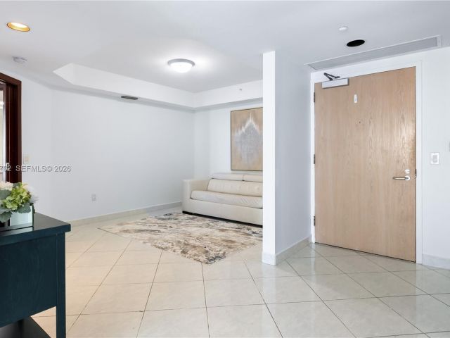 Apartment for rent  Unit # - photo 7493178