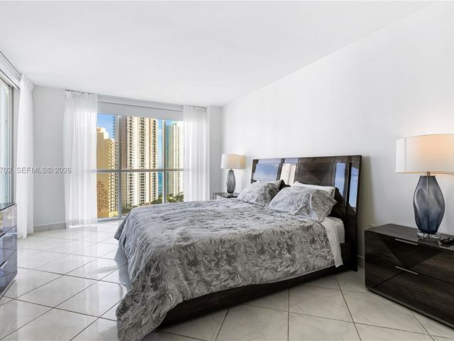 Apartment for rent  Unit # - photo 7493181