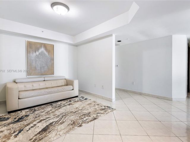 Apartment for rent  Unit # - photo 7493186