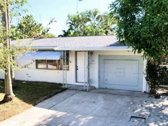 Home for sale at 802 Lytle Street - photo 6676332