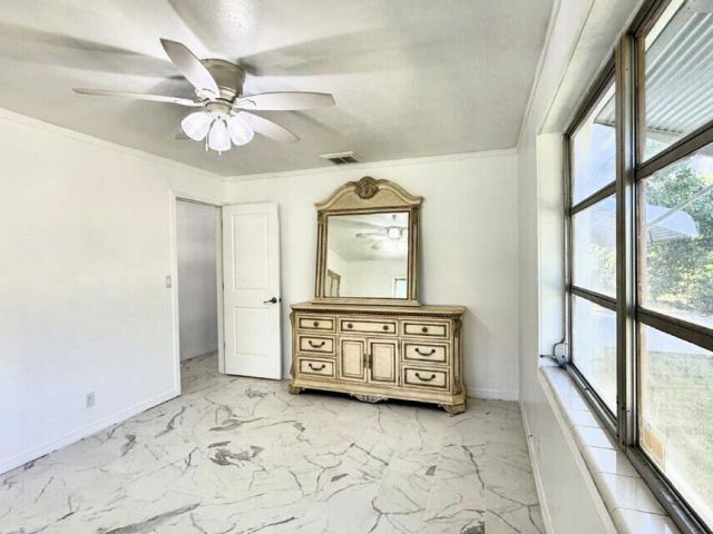 Home for sale at 802 Lytle Street - photo 6676335