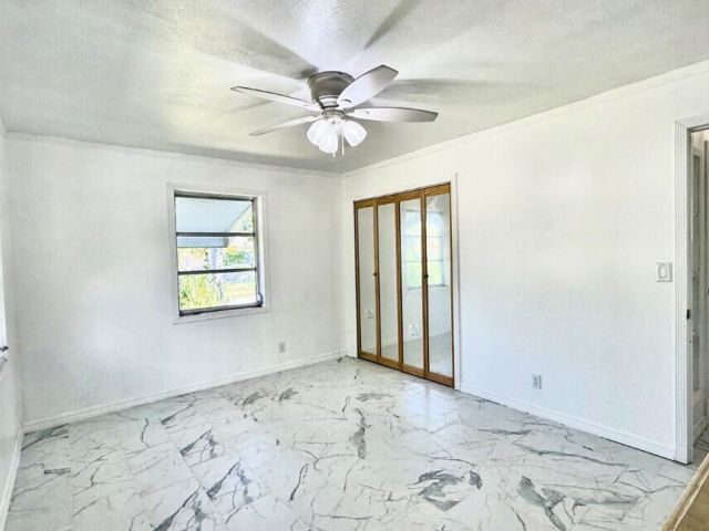 Home for sale at 802 Lytle Street - photo 6676337