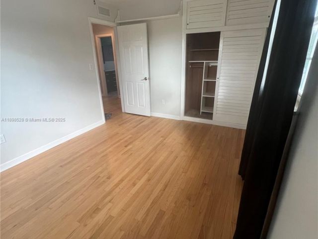 Home for rent at 141 NW 72nd Way 1 - photo 7430757