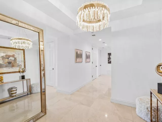 3-bedroom condo for sale in Fisher Island - 7642 Fisher Island Dr 7642 - MondialRealty