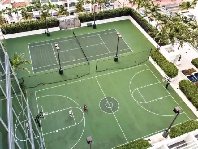 condo for rent in Miami Beach - 2201 Collins Ave 626 - MondialRealty