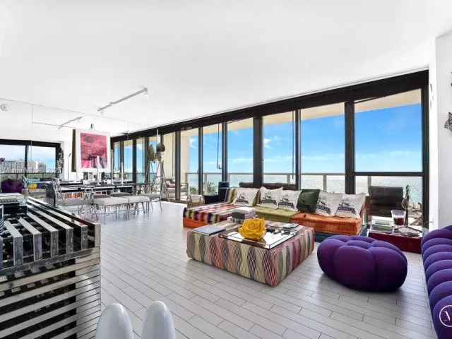 2-bedroom condo for rent in Miami Beach - 2201 Collins Ave 628 - MondialRealty