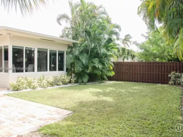 Home for rent at 9240 Byron Ave - photo 6679976