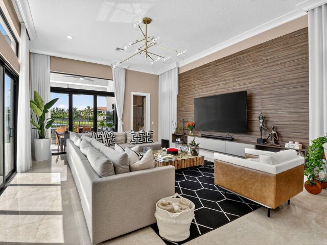 Home for rent at 16892 Strasbourg Lane - photo 6676767