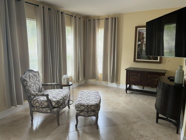 Home for rent at 8400 Heritage Club Drive - photo 6679153