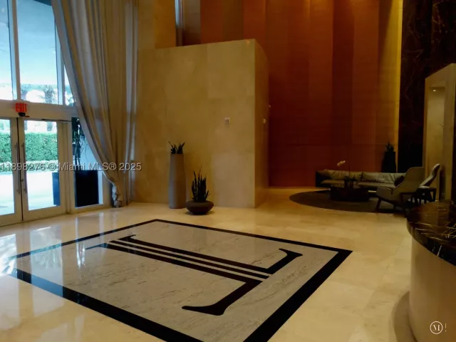 3-bedroom condo for rent in Sunny Isles Beach - 15901 Collins Ave 3907 - MondialRealty