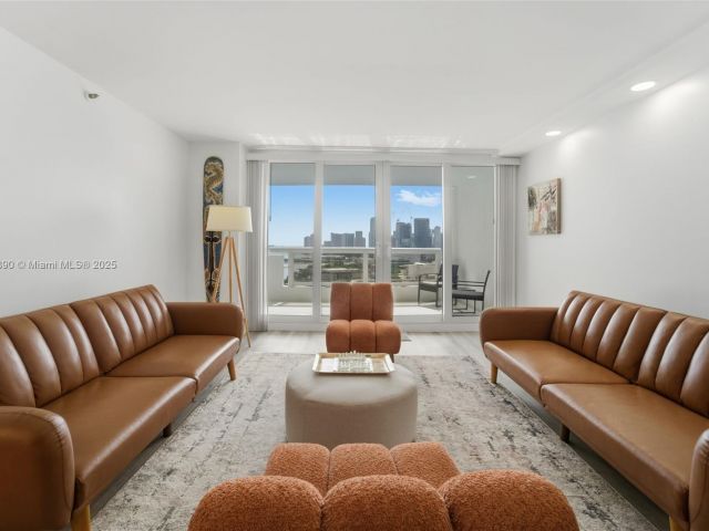 Apartment for rent  Unit #A-2655 - photo 6679344