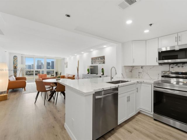 Apartment for rent  Unit #A-2655 - photo 6679350