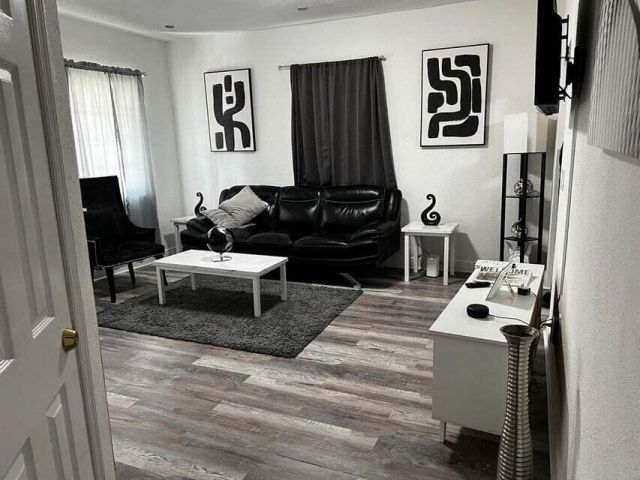 Home for rent at 538 SW 7th Street - photo 6680874