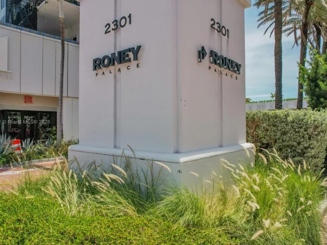 condo for sale in Miami Beach - 2301 Collins Ave 736 - MondialRealty