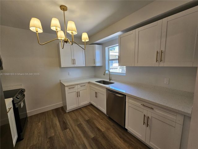 Home for sale at 1915 Normandy Drive - photo 7468467