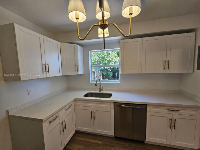 Home for sale at 1915 Normandy Drive - photo 7468470