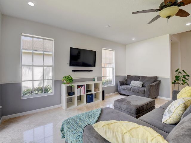 Home for sale at 1489 E Bexley Park Drive - photo 6680894