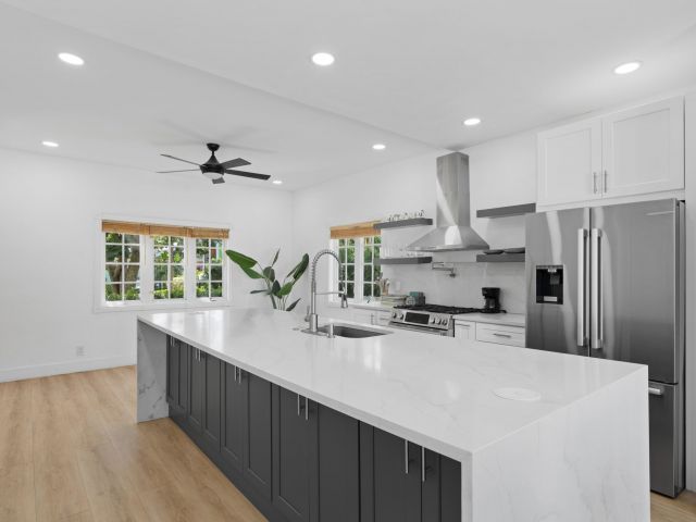 Home for sale at 419 30th Street - photo 6728765